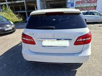 Usado Mercedes B200 136 CV (100 kW) 2012 Blanco Monovolumen