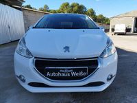 Usado Peugeot 208 Style 82 CV (60 kW) 2015 Blanco Utilitario