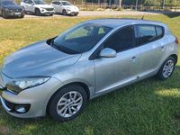 Usado Renault Mégane Dynamique 110 CV (80 kW) 2013 Gris / plata Berlina