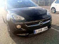 Usado Opel Adam Glam 87 CV (63 kW) 2016 Negro Utilitario