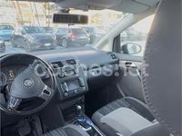 Usado VW Touran Sport 140 CV (102 kW) 2012 Negro Monovolumen