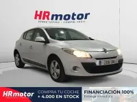 Usado Renault Mégane Dynamique 110 CV (80 kW) 2009 Gris / plata Berlina