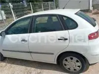 Usado Seat Ibiza Stella 100 HP (73 kW) 2002 Branco Citadino