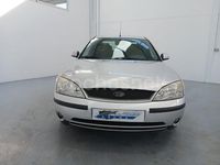 Usado Ford Mondeo Trend 125 CV (91 kW) 2002 Gris / plata Berlina