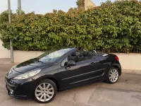 Usado Peugeot 207 CC Sport 110 CV (80 kW) 2007 Negro Descapotable