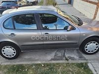 Usado Seat Leon Sport 110 CV (80 kW) 2004 Gris / plata Berlina