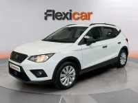 Usado Seat Arona Ecomotive 95 CV (69 kW) 2020 Blanco SUV