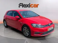 Usado VW Golf VIII Edition 131 CV (96 kW) 2020 Rojo Berlina