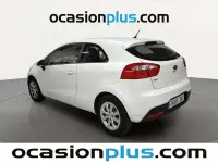 Usado Kia Rio 86 CV (63 kW) 2014 Blanco Utilitario