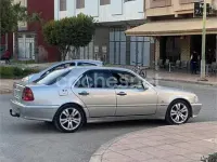 Usado Mercedes C200 102 CV (75 kW) 1999 Gris / plata Berlina