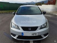 Usado Seat Ibiza Reference 75 CV (55 kW) 2013 Gris / plata Berlina
