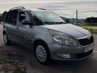 Usado Skoda Roomster Ambition 86 CV (63 kW) 2012 Gris / plata Monovolumen