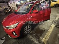 Usado Kia Stonic 84 CV (61 kW) 2022 Rojo SUV