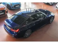 Usado BMW 318 Shadowline 150 CV (110 kW) 2021 Azul Berlina