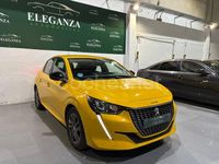 Usado Peugeot 208 Style 102 CV (75 kW) 2021 Amarillo Utilitario