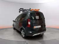 Usado Dacia Dokker Essentiel 131 CV (96 kW) 2019 Gris Monovolumen
