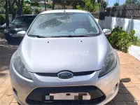Usado Ford Fiesta Trend 68 CV (50 kW) 2010 Blanco Berlina