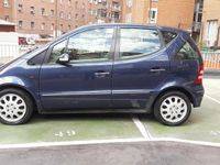 Usado Mercedes A160 Elegance 102 CV (75 kW) 2003 Azul Utilitario