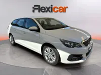 Usado Peugeot 308 Style 100 CV (73 kW) 2020 Blanco Familiar