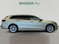 Usado Skoda Superb LAURIN & KLEMENT 150 CV (110 kW) 2024 Amarillo Familiar