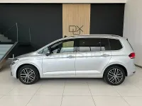 Usado VW Touran R-line 150 CV (110 kW) 2023 Gris / plata Monovolumen
