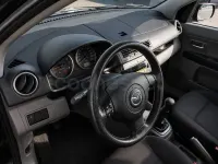 Usado Mazda 2 Active 80 CV (58 kW) 2004 Negro Utilitario