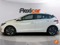 Usado Hyundai i20 100 CV (73 kW) 2022 Blanco Utilitario