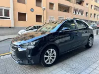 Usado Opel Corsa Edition 100 CV (73 kW) 2022 Negro Utilitario