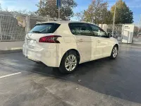 Usado Peugeot 308 Active 130 CV (95 kW) 2021 Blanco Berlina