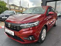 Usado Dacia Sandero Comfort 101 CV (74 kW) 2021 Burdeos Utilitario