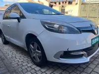 Usado Renault Scénic III Authentique 116 CV (85 kW) 2015 Blanco Monovolumen