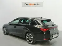 Usado Seat Leon FR 150 CV (110 kW) 2025 Negro Familiar