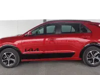 Usado Kia Niro 141 CV (103 kW) 2025 Rojo SUV