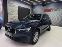 Usado Volvo XC60 Momentum 190 CV (139 kW) 2019 Azul SUV
