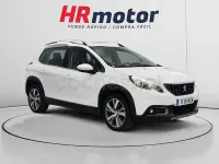 Usado Peugeot 2008 Allure 110 CV (80 kW) 2017 Blanco SUV