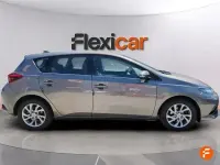 Begagnad Toyota Auris Active 116 HK (85 kW) 2017 Grå