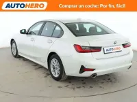 Usado BMW 320e Comfort Edition 190 CV (139 kW) 2022 Blanco Berlina