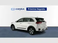 Usado Kia Niro 141 CV (103 kW) 2022 Blanco SUV