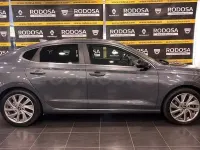 Usado Hyundai i30 136 CV (100 kW) 2020 Gris / plata Berlina