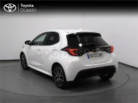Usado Toyota Yaris Hybrid Style 116 CV (85 kW) 2022 Blanco Berlina