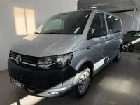 Usado VW Caravelle Comfortline 150 CV (110 kW) 2016 Gris / plata Van