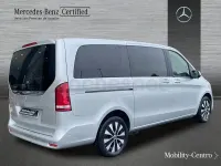 Usado Mercedes V250 Avantgarde 190 CV (139 kW) 2023 Gris / plata Monovolumen