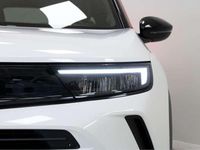 Usado Opel Mokka GS Line 131 CV (96 kW) 2021 Blanco SUV