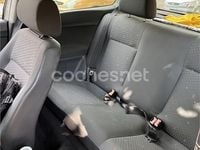 Usado VW Polo Highline 75 CV (55 kW) 2003 Gris / plata Berlina