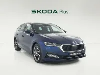 Usado Skoda Octavia Style 150 CV (110 kW) 2022 Azul Familiar