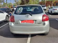 Usado Toyota Auris Luna 90 CV (66 kW) 2007 Gris / plata Utilitario