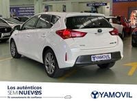 Usado Toyota Auris Hybrid Active 136 CV (100 kW) 2015 Blanco Utilitario