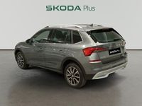 Usado Skoda Kamiq 110 CV (80 kW) 2022 Gris SUV