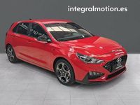 Usado Hyundai i30 N Line 120 CV (88 kW) 2024 Rojo Berlina