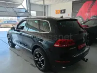 Usado VW Touareg 240 CV (176 kW) 2011 Negro SUV